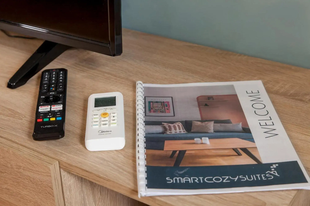 Suite 01-02-03 - Smart Cozy Suites - In the heart of Athens - 9 minutes from metro