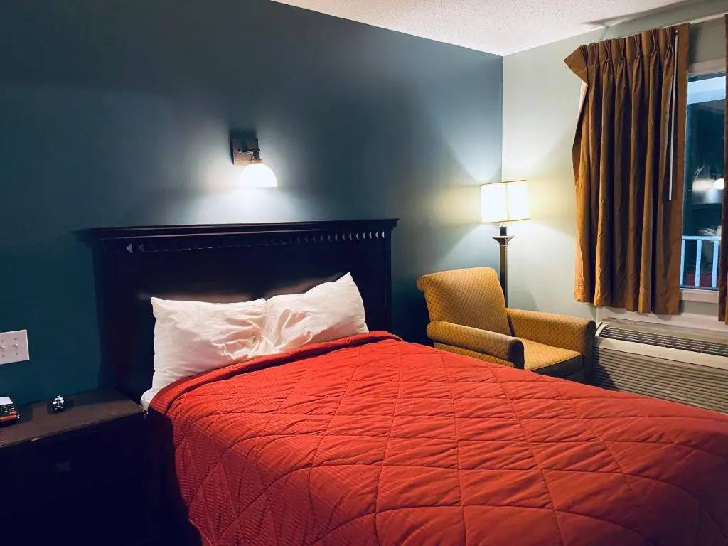 Excel Inn & Suites