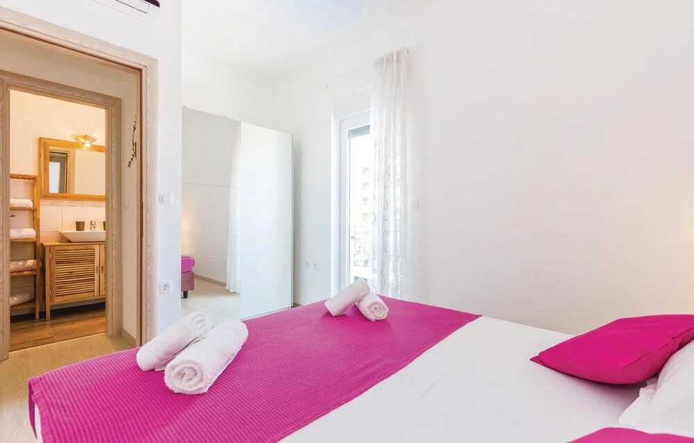 Awesome Home in Selce With Wifi and 4 Bedrooms