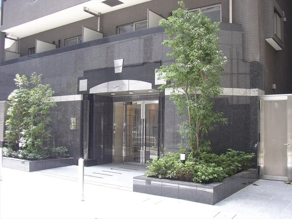 Palace Studio Gotanda Station Front