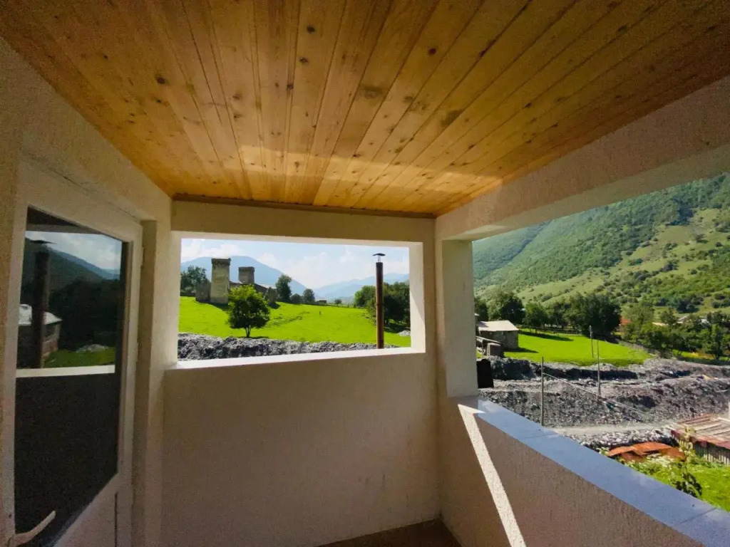 Roberi Art Guest House
