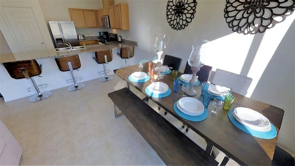 ACO FUN – 4 bd Townhome (1610)