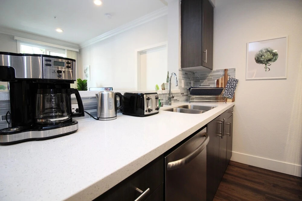 LA Westwood Deluxe Suites