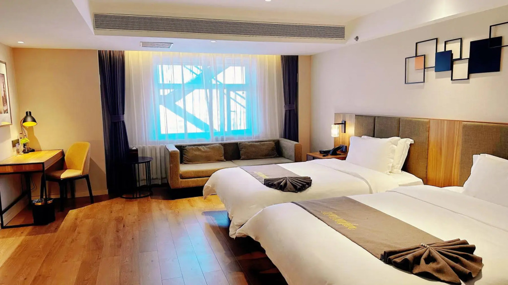 Homeinn Plus Hotel (Qiqihar Longhua Road)