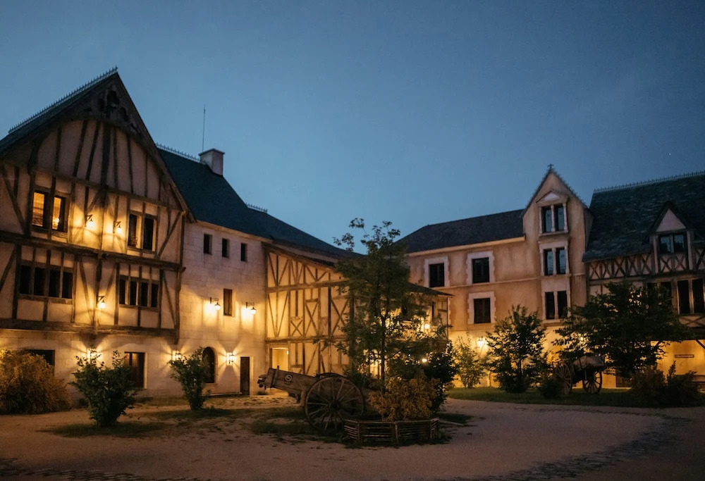 PUY DU FOU - Les Îles De Clovis + tickets