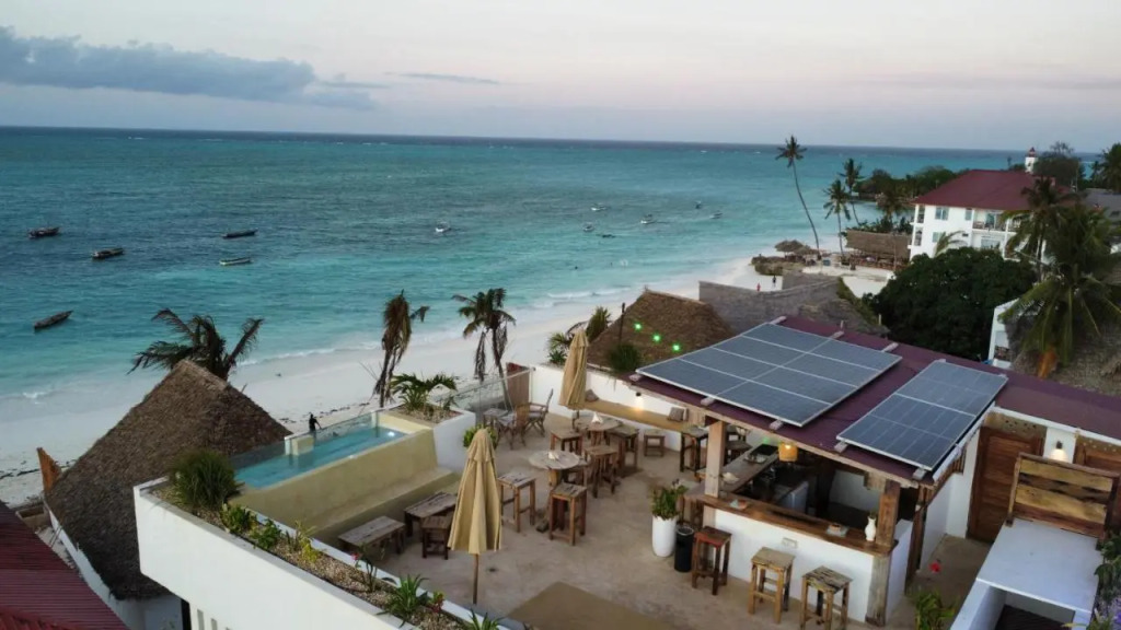 Aluna Beach Apartments