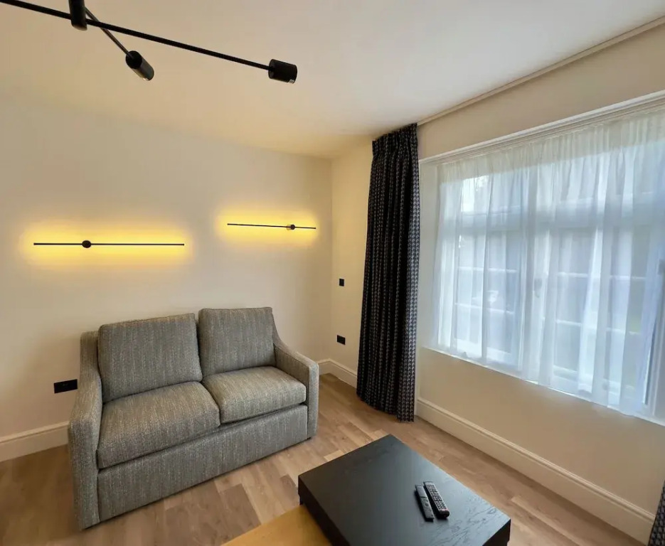 Rhode Lane - Serviced Apartments by AQORA