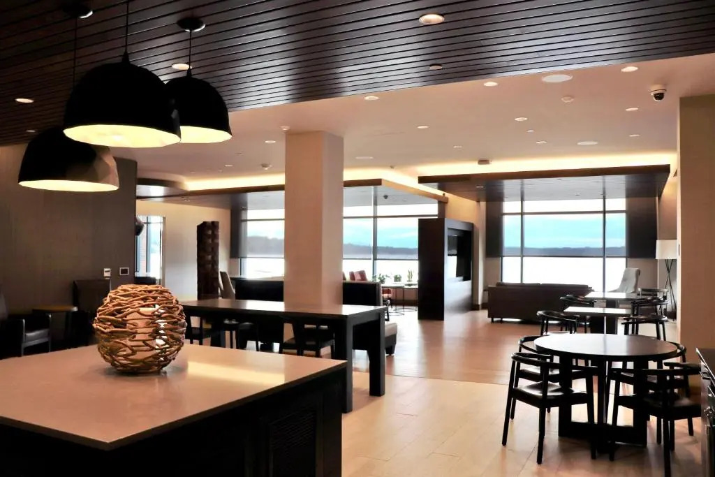 Hyatt Regency Lake Washington at Seattles Southport