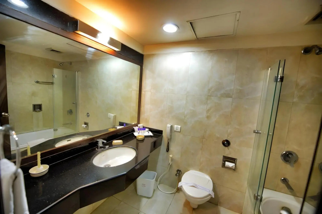 Centaur Hotel IGI Airport