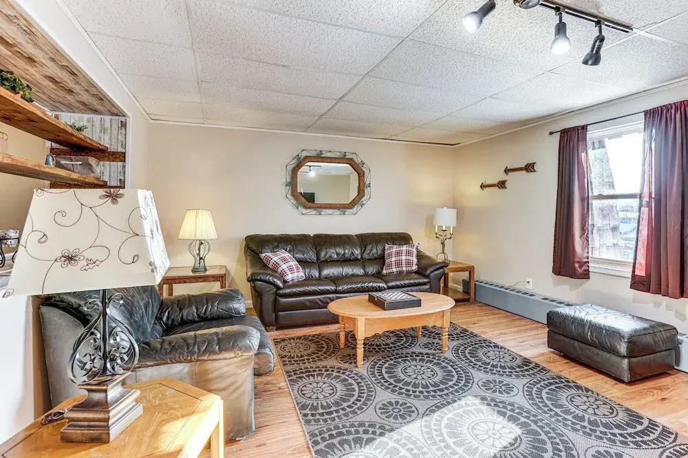 Downtown Beulah Pet-friendly Apt Near Lake & Shops