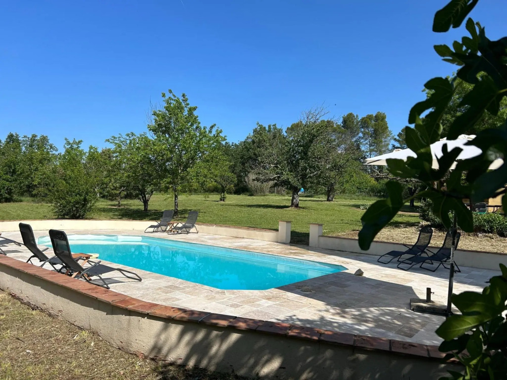 Holiday Home in Villecroze With Pool & Garden