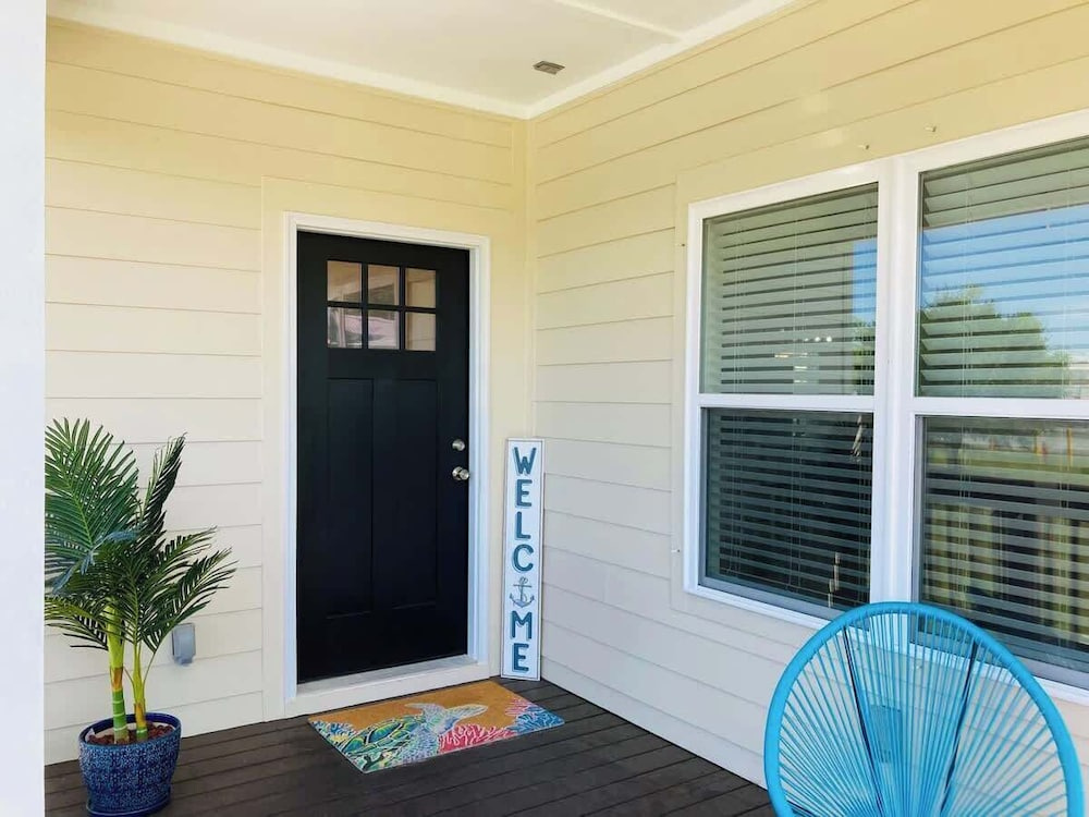 Brand New Home With Beach Views! Fully Furnished 3 Bedroom Home in Gulfport