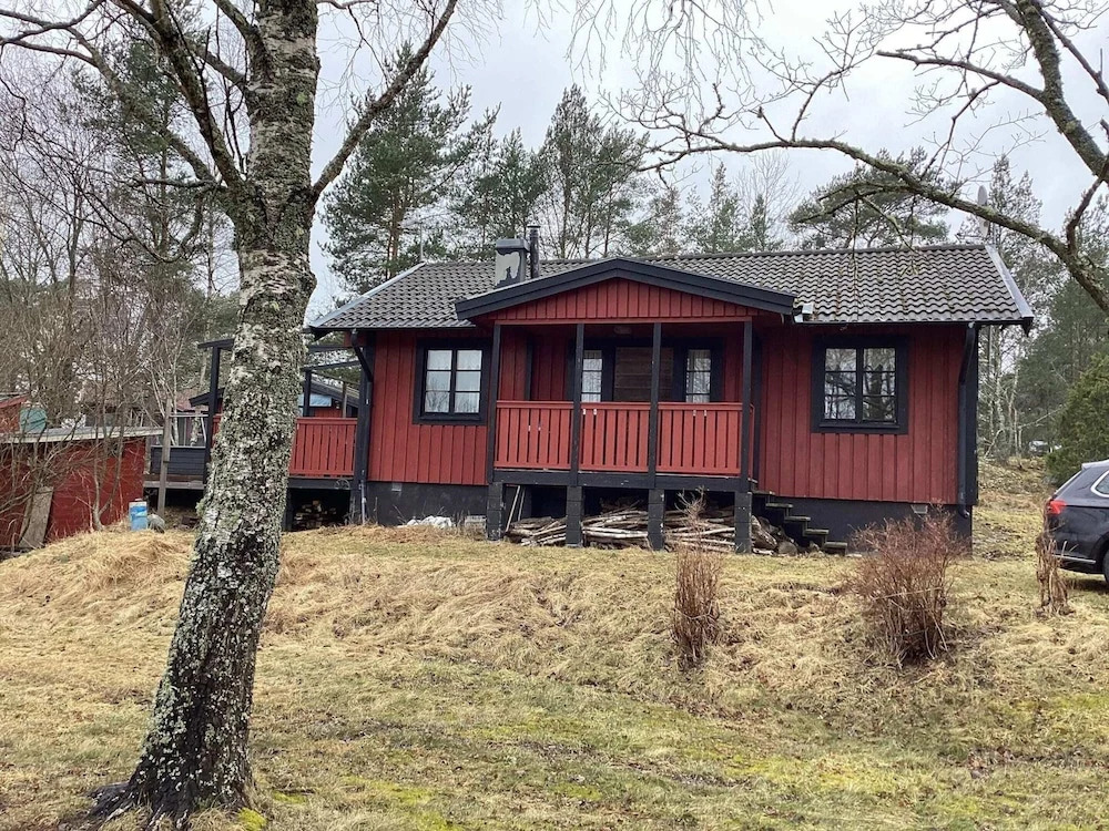 8 Person Holiday Home in Djurhamn