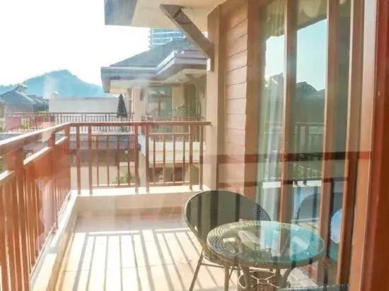 She Hehui Holiday Apartment (Longmen Nankun Daguan Store)