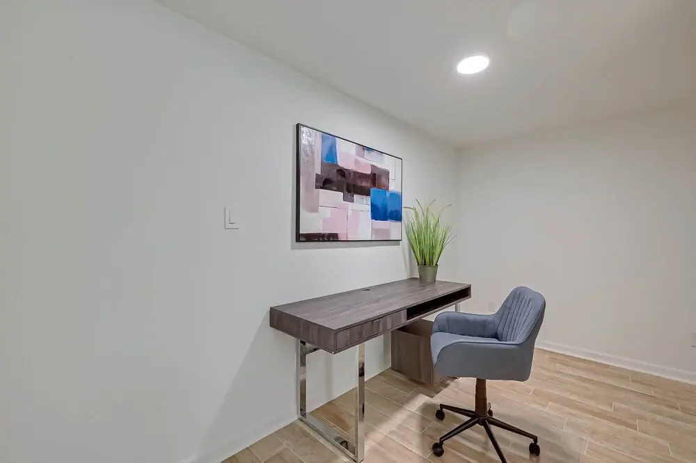 Relax Central in Houston, 10 Mins to Galleria, Work-cation, 4 Bdrms, 3 Baths