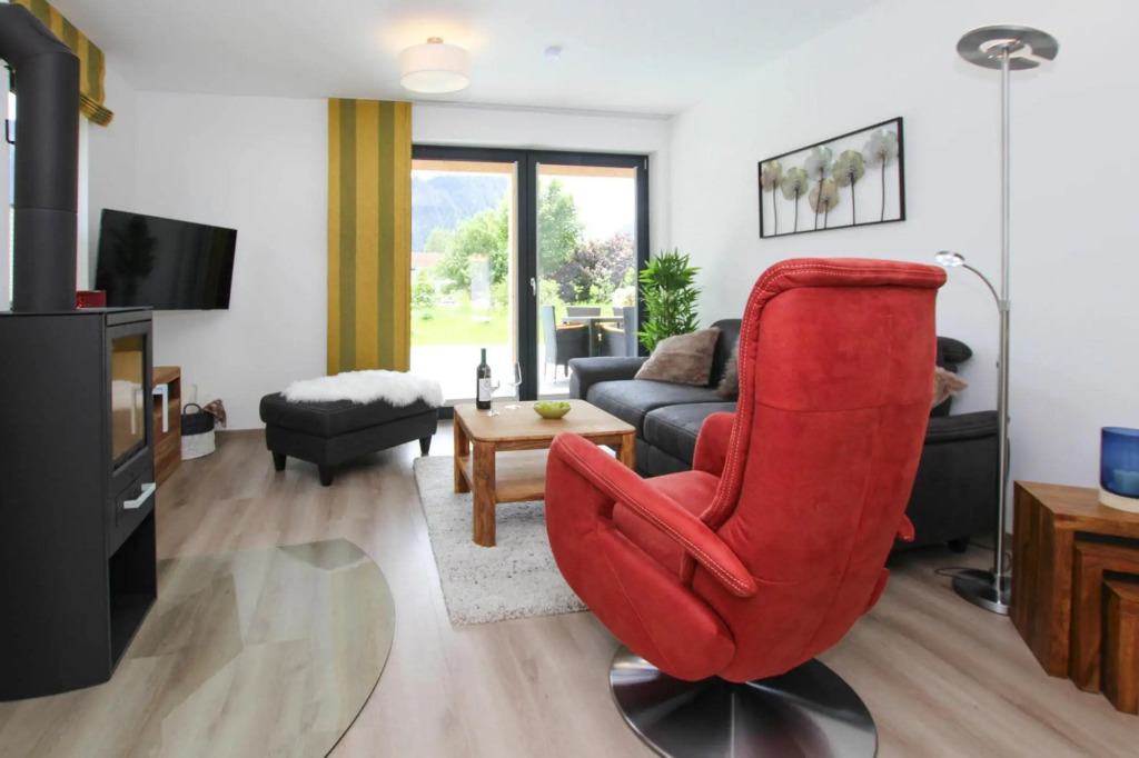 Luxalps- Chalets Inzell- Sauna- Skifahren- Wandern- Natur- Chiemgau Card - Chalet No 8 & 16 mit Hot Pot