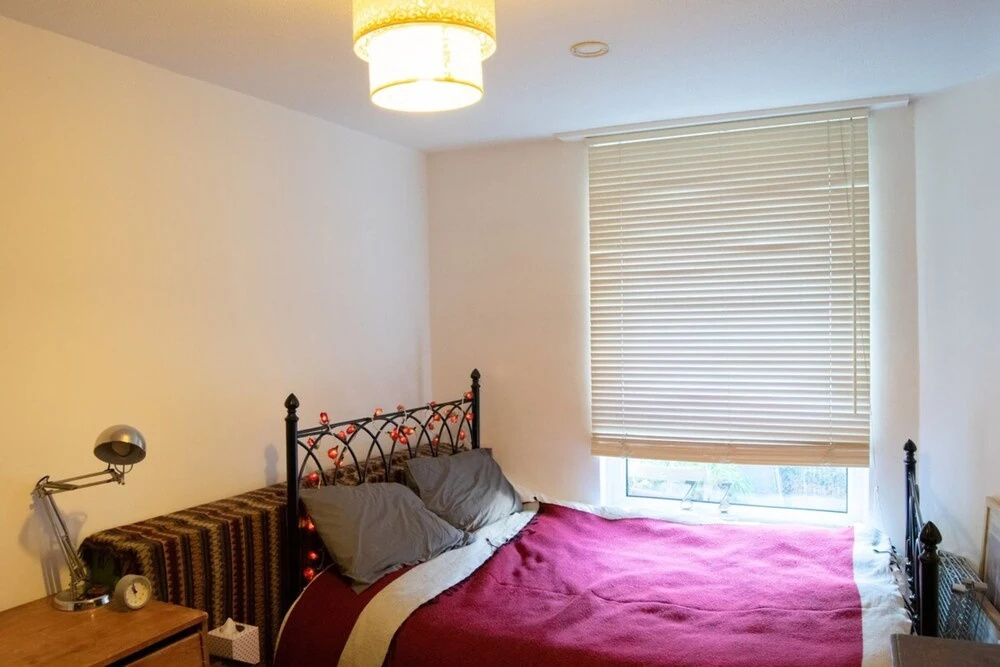 1 Bedroom Flat near DLR