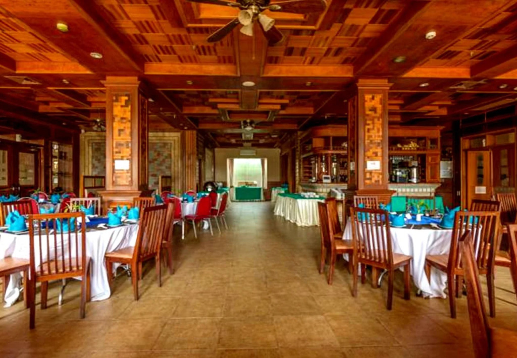 Blue River Hotel