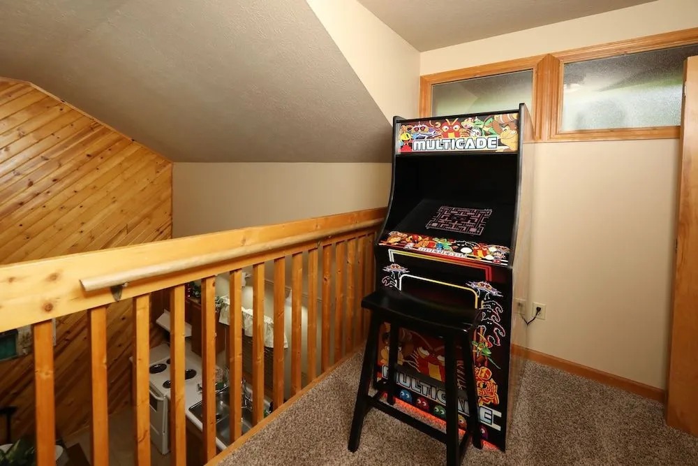 529 Reba Cabin