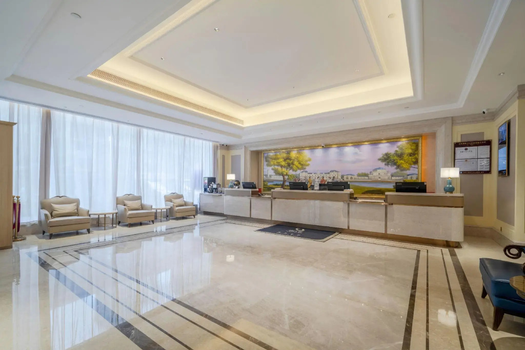 Vienna Hotel Shenzhen Fuhua Road