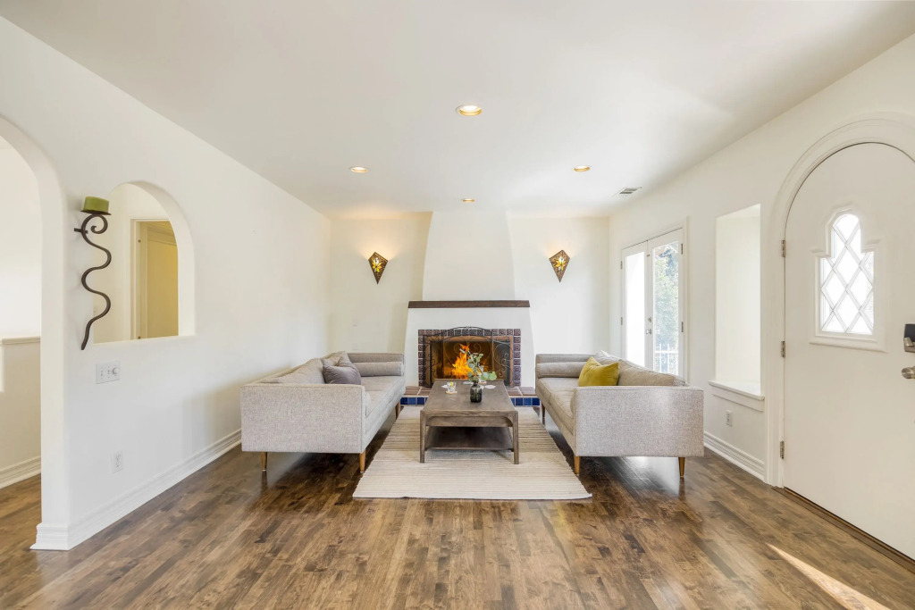 Valentino by AvantStay | Luxury Hollywood Mansion, Los Angeles