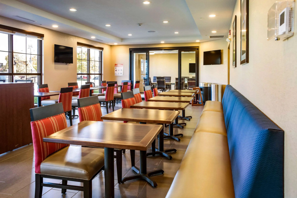 Comfort Inn & Suites Niagara Falls Blvd USA
