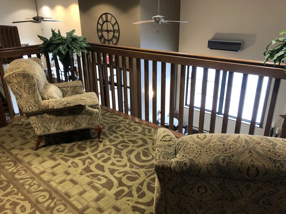 Shenandoah Inn & Suites