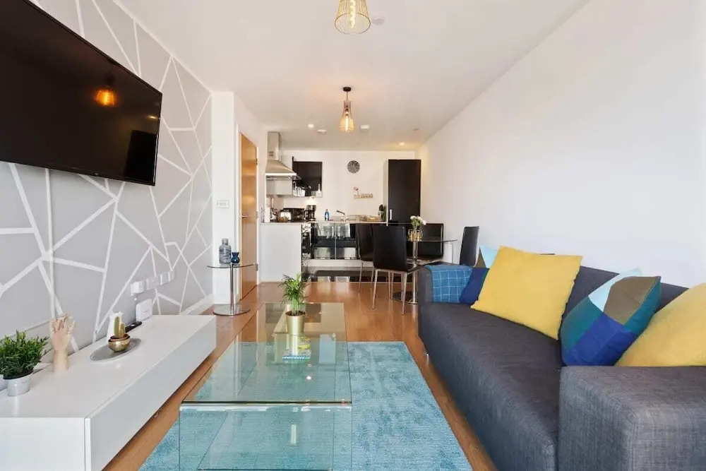 Amazing 2 Bed Apt W/balcony nr O2 Arena and Excel