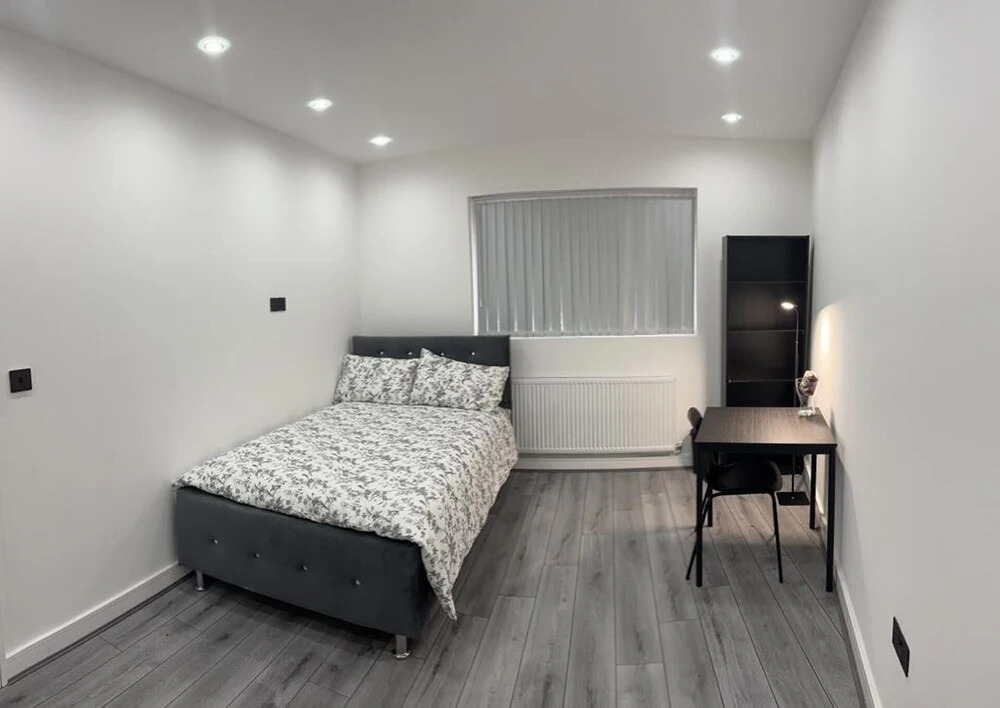 Stunning 4-bed House in Birmingham