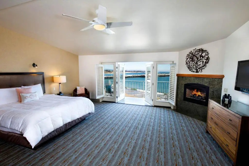 Sea & Sand Inn