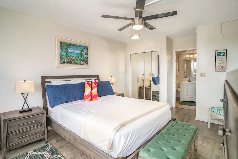 Maui Banyan H506 1 Bedroom Condo by RedAwning