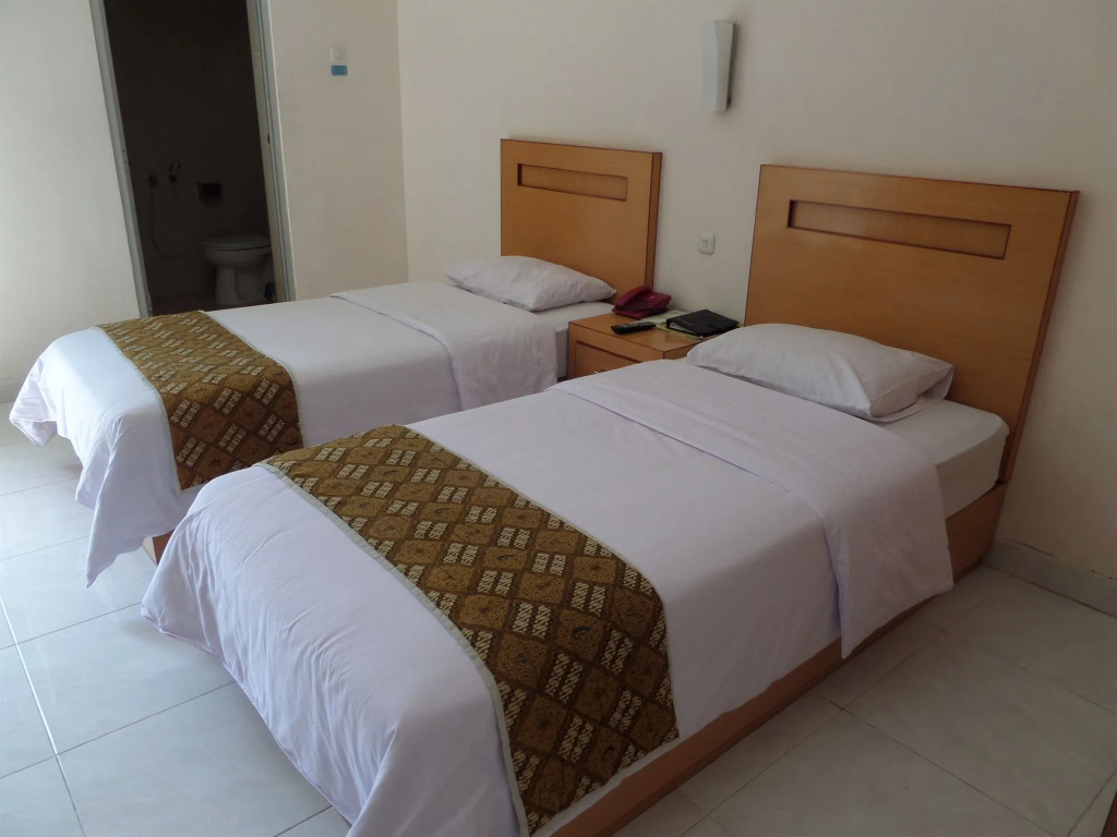 Arini Hotel