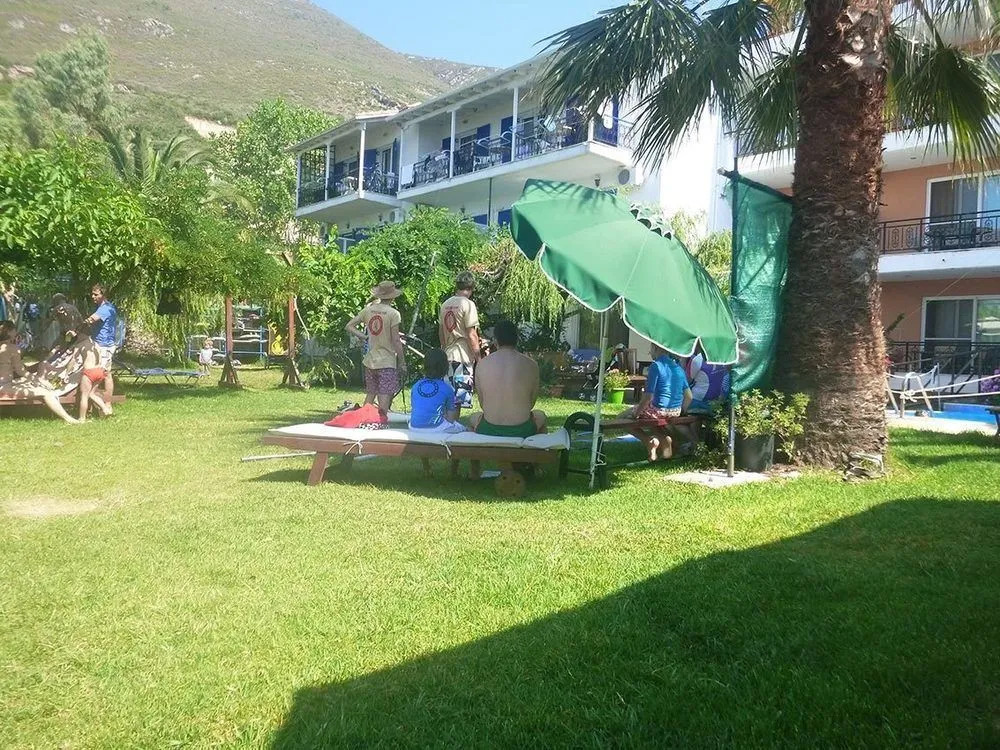 Nefeli Wind Club