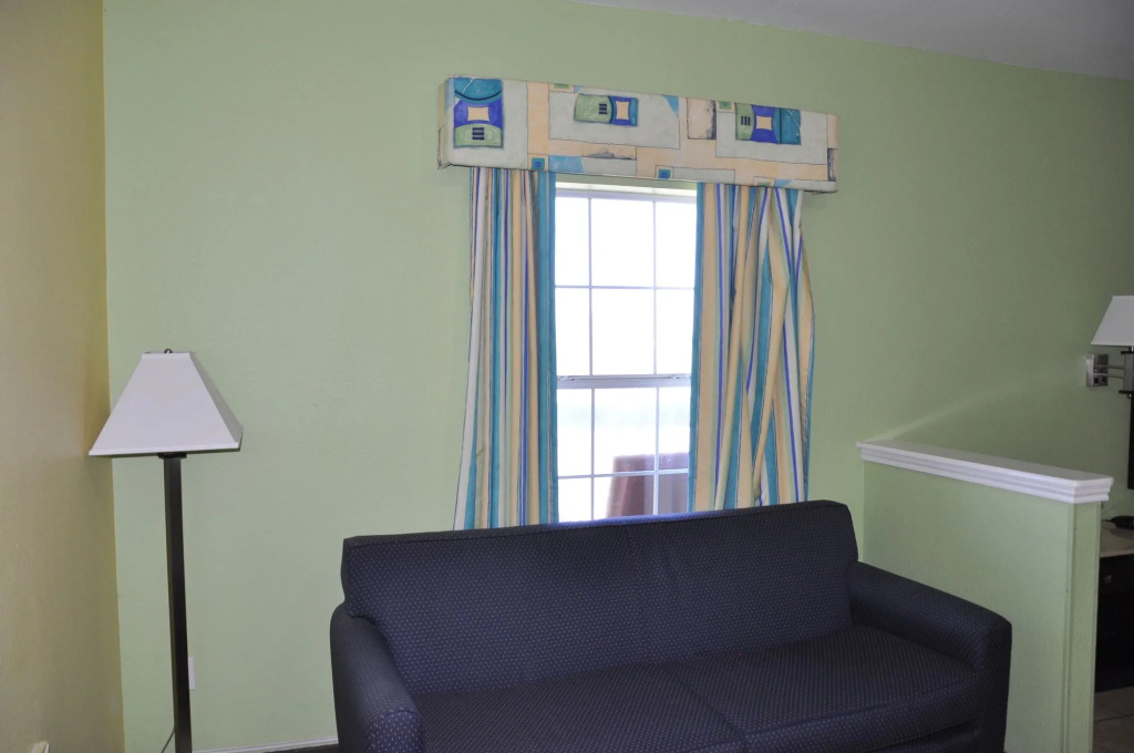 Plantation Suites and Conference Center