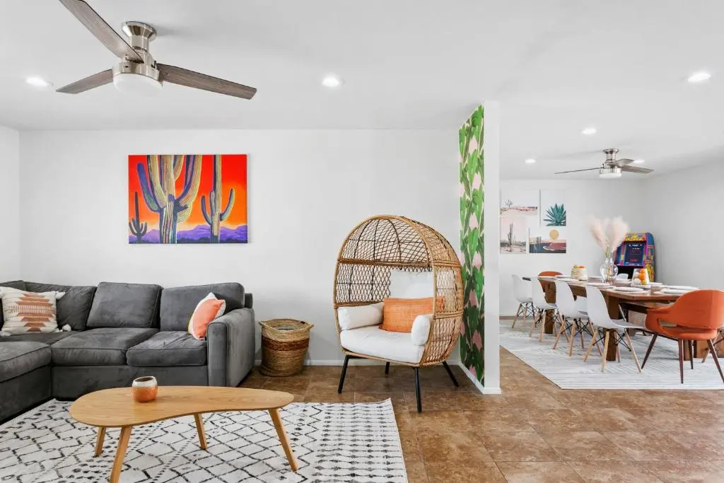 Sunset House