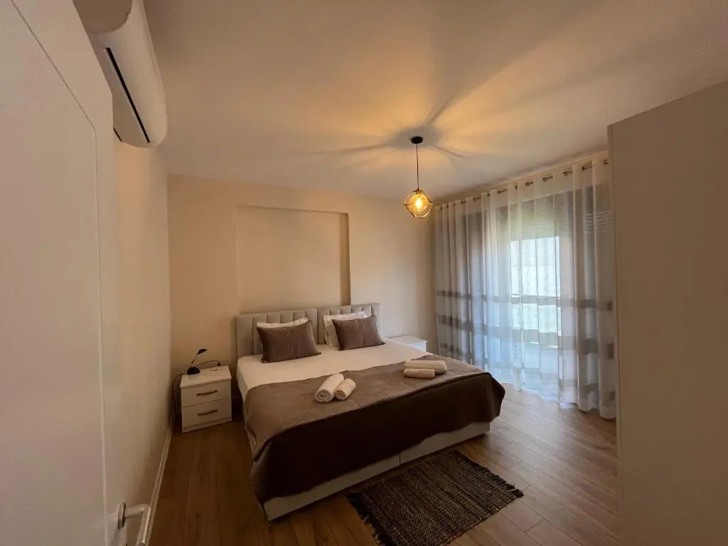 Comfy condo 6 minutes from downtown & Free Parking