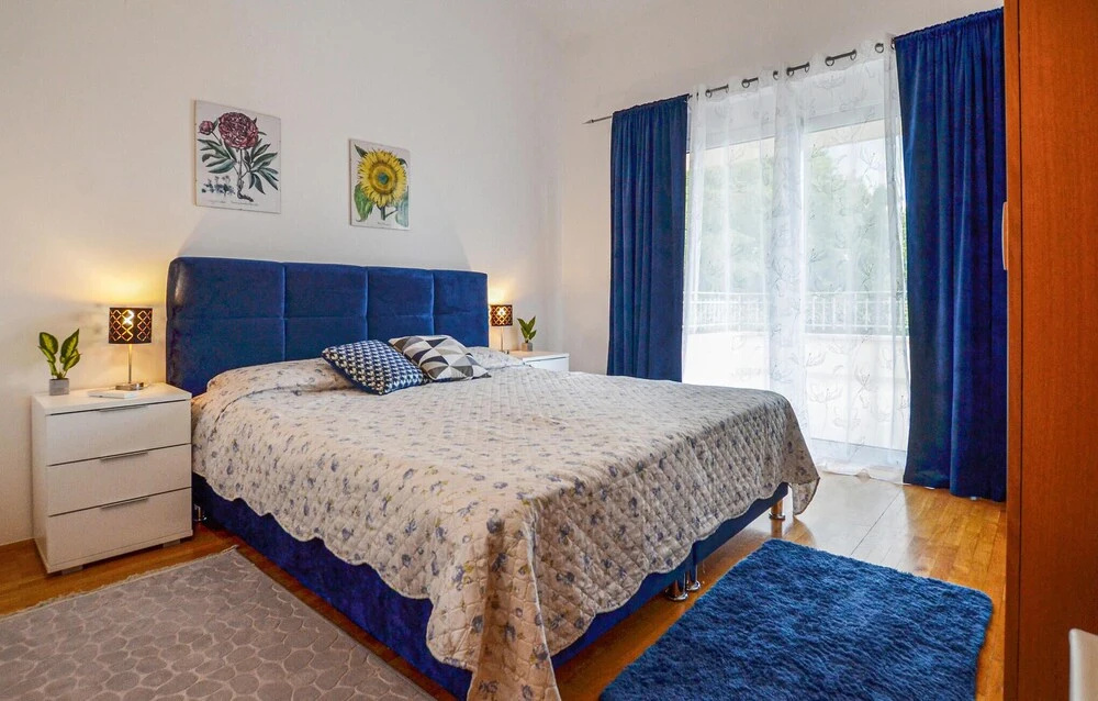 Beautiful Home in Rovinjsko Selo With Outdoor Swimming Pool, Wifi and 3 Bedrooms
