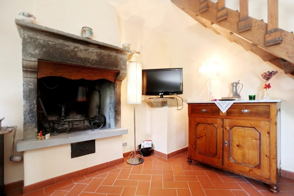 House With one Bedroom in Cortona , With Wonderful Mountain View, Priv