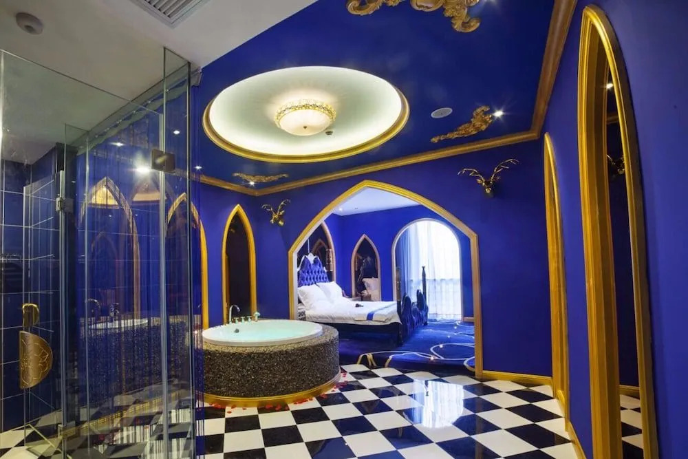 Suzhou Huazhiyu Lover Theme Hotel