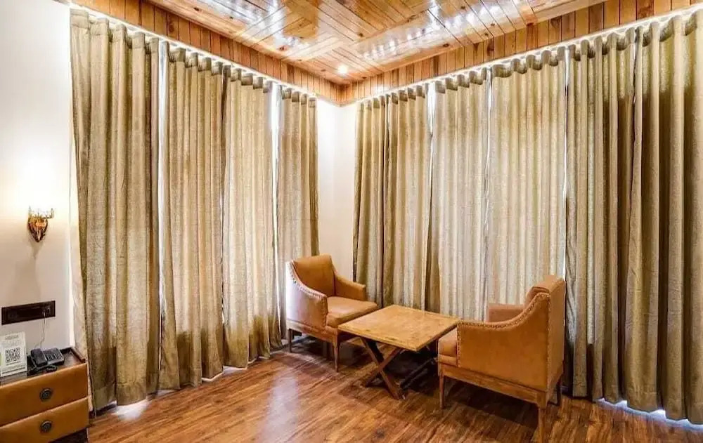 Omavya Hotel Manali