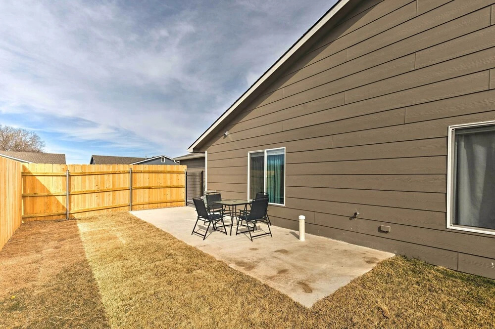 'park City on the Water' Townhome w/ Hot Tub!