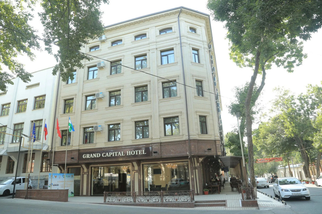 Отель Grand Capital