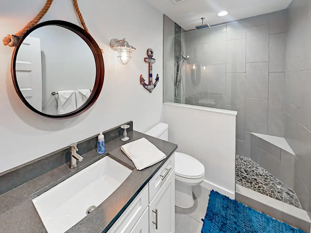 2519 Hyde Park St Home 2 Bedrooms 1 Bathroom Home