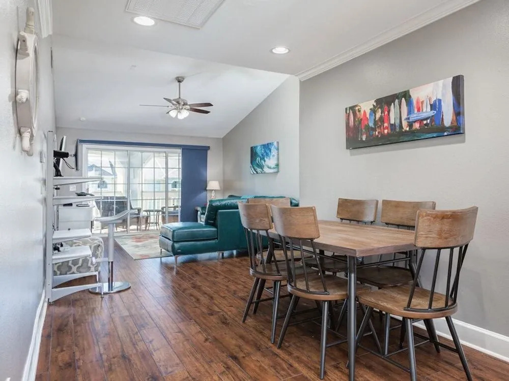 7000 Seawall Blvd Condo Unit 336 by RedAwning
