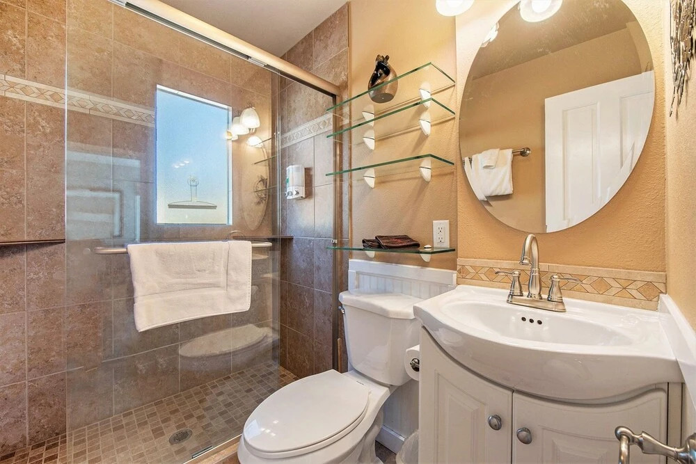 Your Vacation House ---ev#3216 2 Bedroom Home by RedAwning