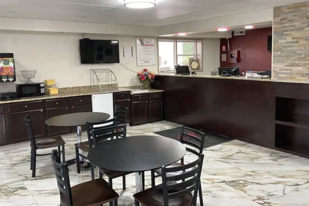 Red Roof Inn Lenoir
