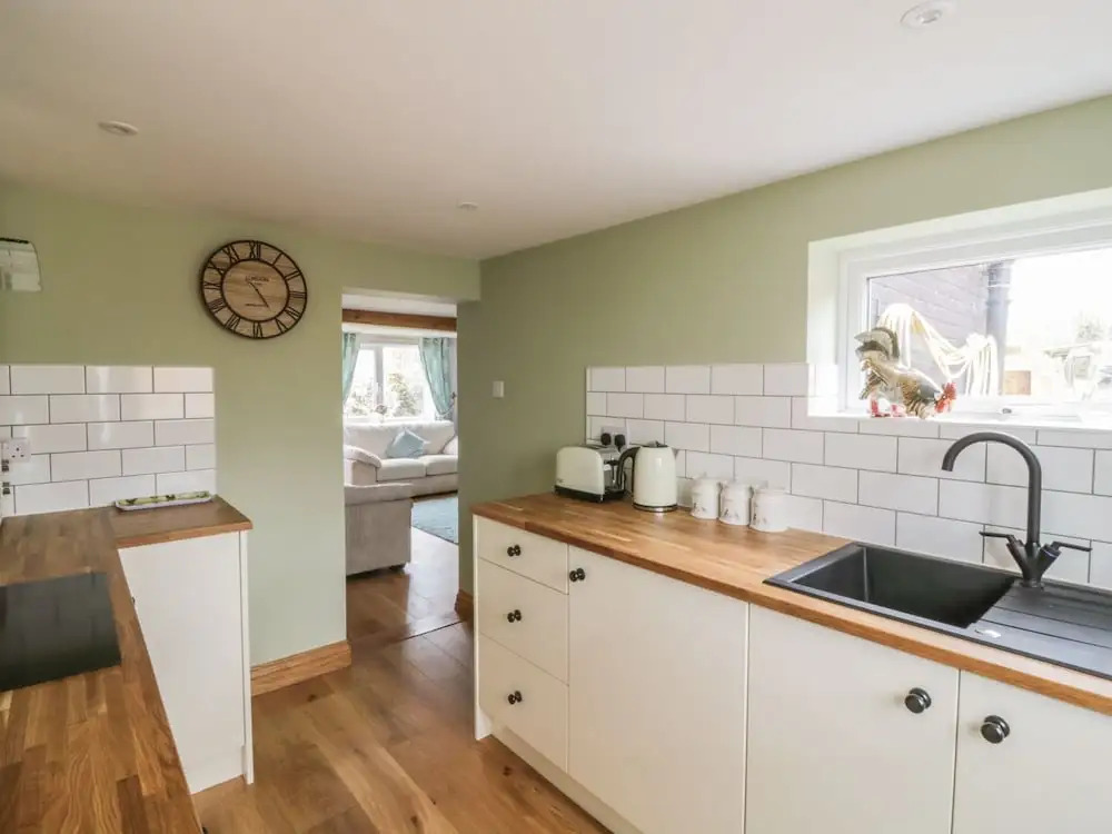 2 Hillside Cottages, Kirton