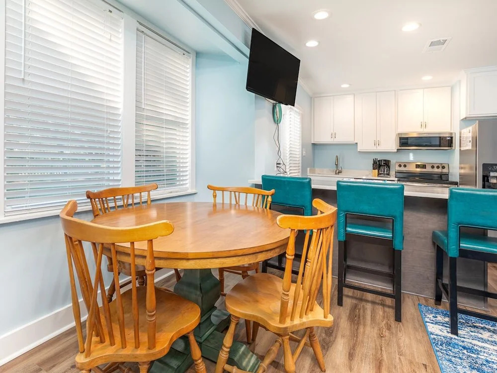 Walkin On Sunshine by Tybee Vacation Rentals