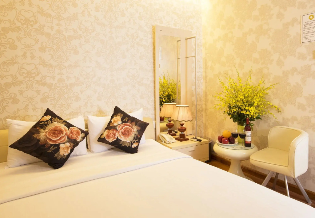Golden Star Hotel