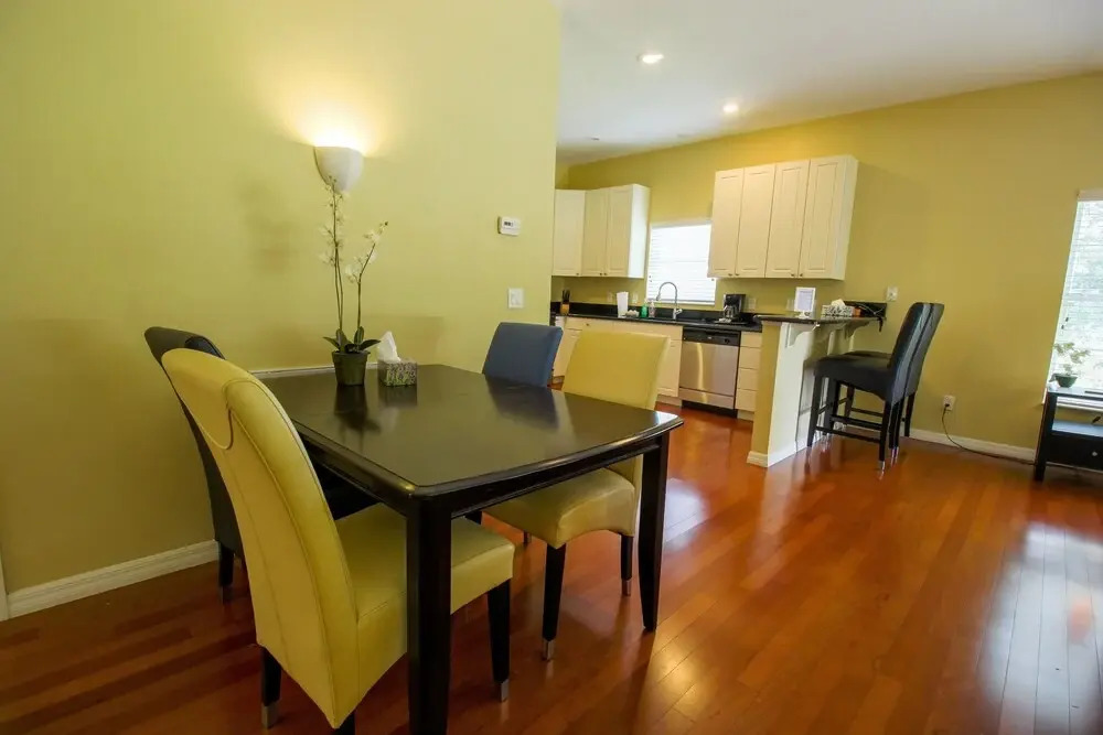 Executive Two Bedroom 203 Apts